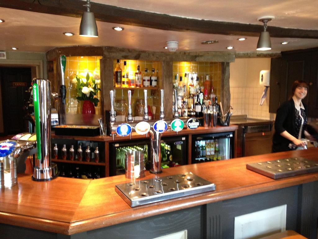 The Crown Pub, Dining & Rooms Henlow Esterno foto