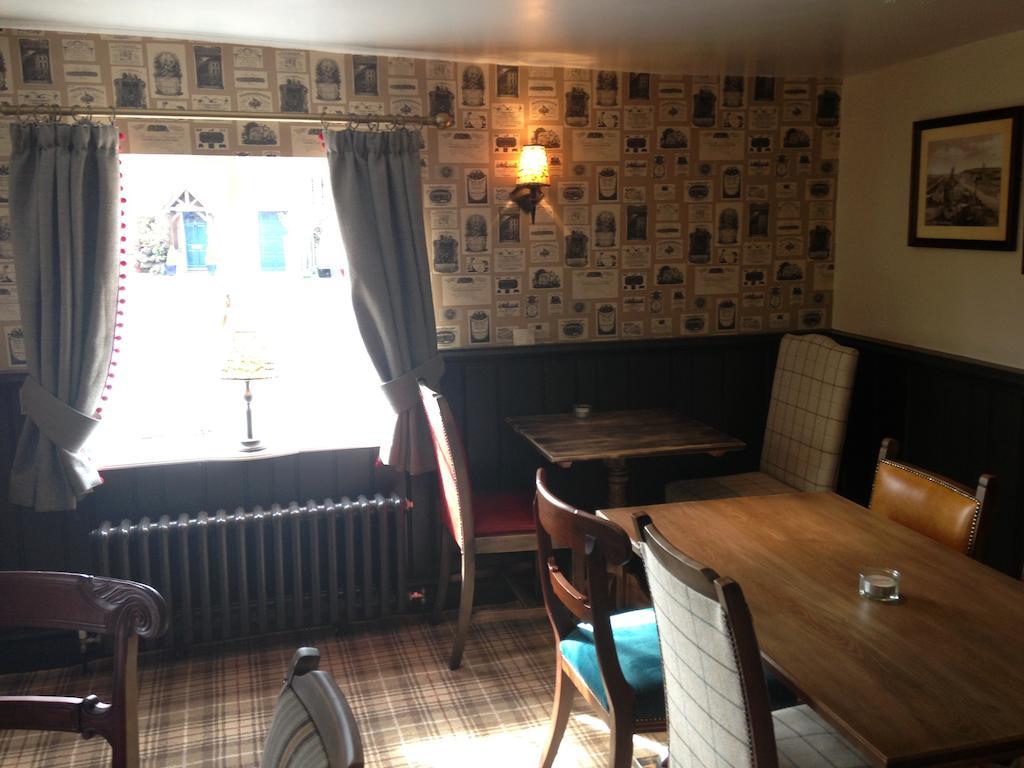 The Crown Pub, Dining & Rooms Henlow Esterno foto