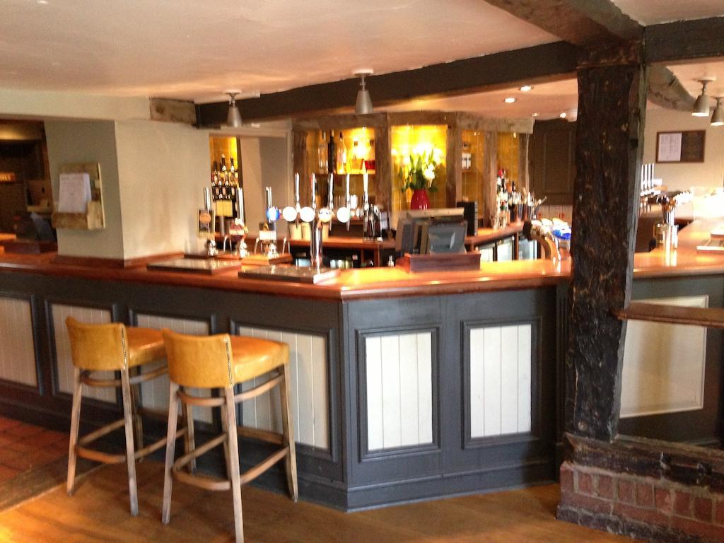 The Crown Pub, Dining & Rooms Henlow Esterno foto