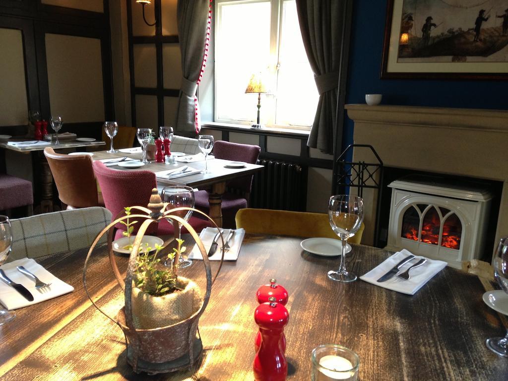 The Crown Pub, Dining & Rooms Henlow Esterno foto