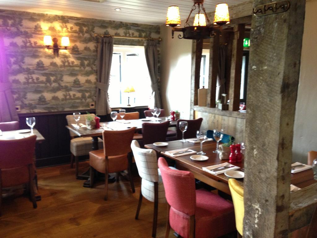 The Crown Pub, Dining & Rooms Henlow Esterno foto